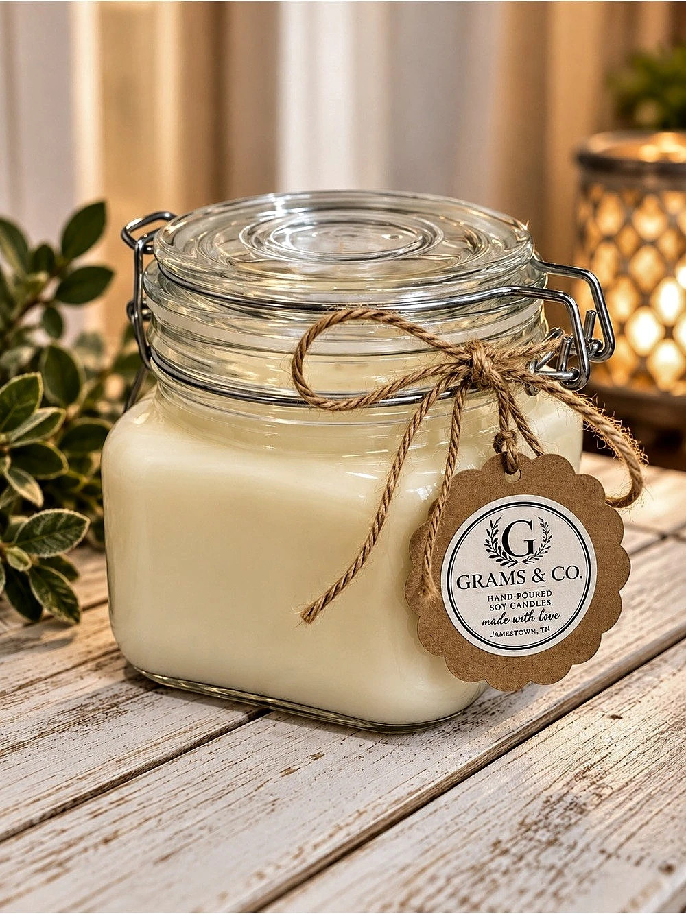 Grams & Co. Scented Candle in Cream NWT